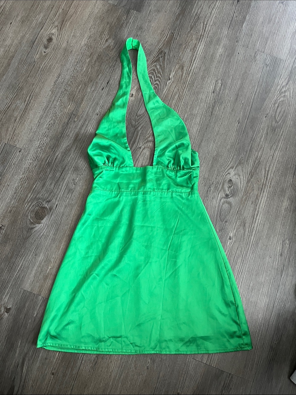 BEGINNING BOUTIQUE Bright Halter Backless Dress